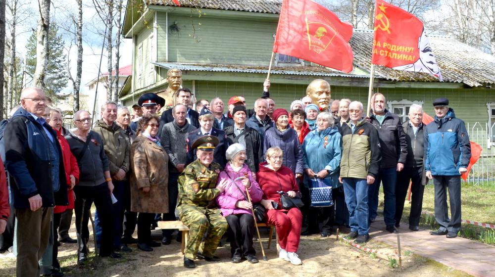 В Вологодской области открыт второй памятник И.В. Сталину