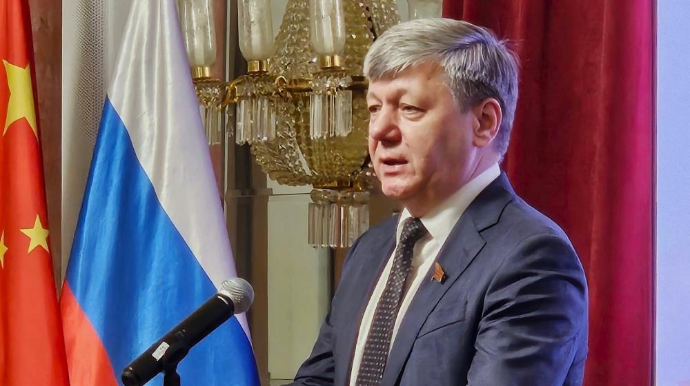 Дмитрий Новиков принял участие в обсуждении концепции школ будущего по случаю издания в России книг Чжу Юнсиня