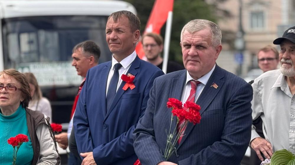 Коммунисты Ростова-на-Дону почтили память Карла Маркса в день его рождения