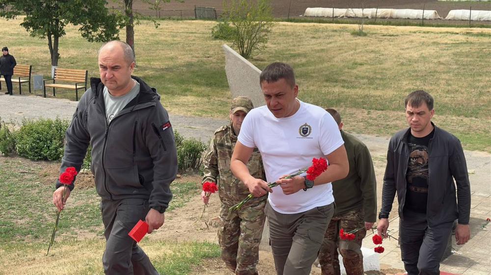Член ЦК КПРФ, сенатор Российской Федерации Айрат Гибатдинов посетил зону проведения специальной военной операции