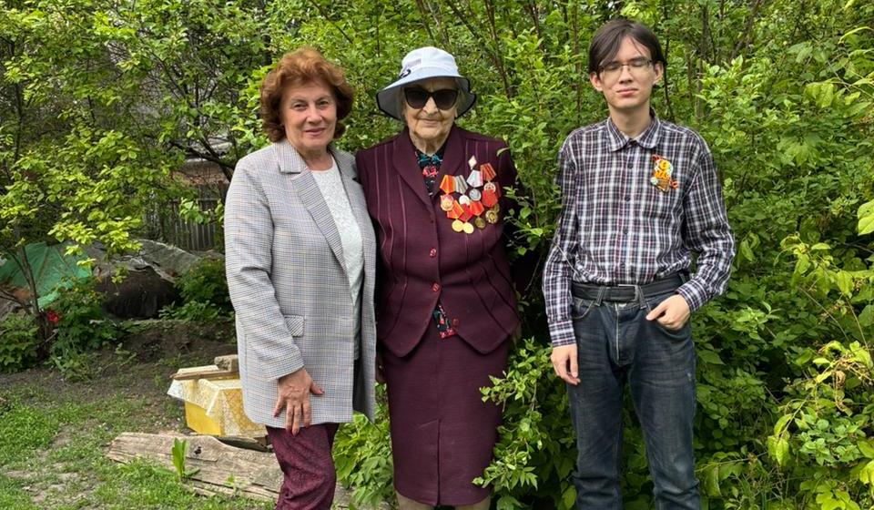 Победный май: в Белгородской области к 80-летию Победы вручают памятные медали