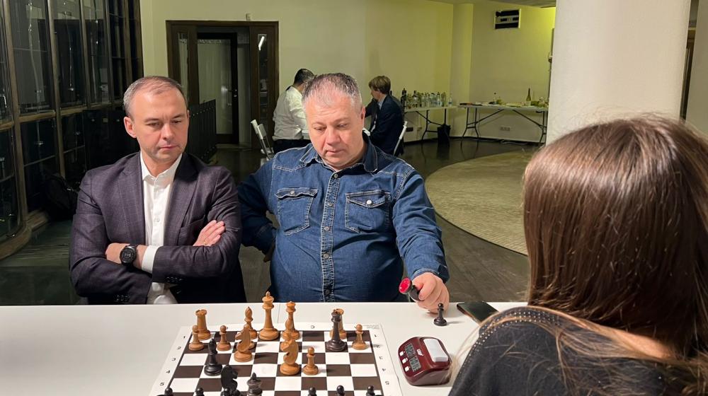 Юрий Афонин и Игорь Ягупов одержали победу в представительном  шахматном турнире