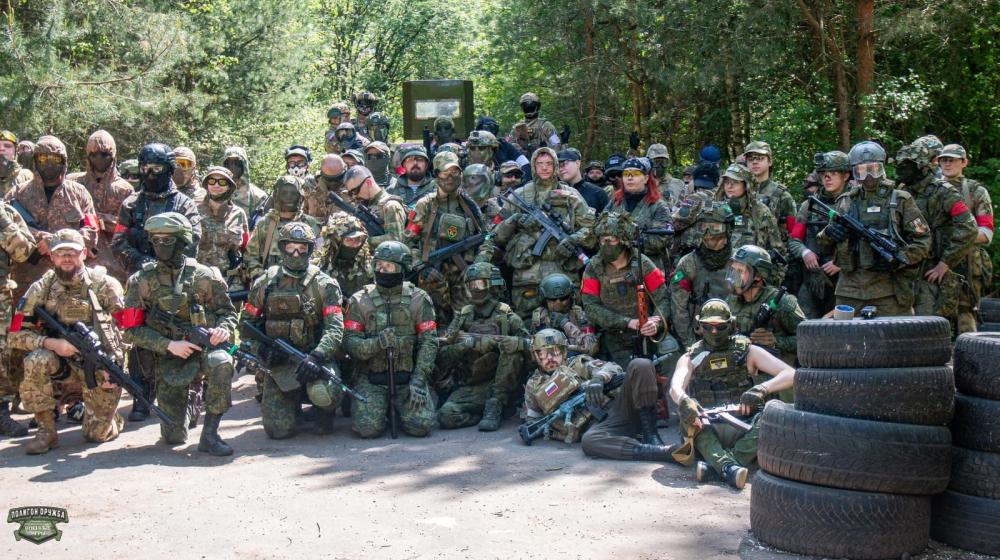В день молодежи подмосковные комсомольцы из городов Щёлково и Мытищи посетили страйкбольный турнир на полигоне «Дружба» в Балашихе