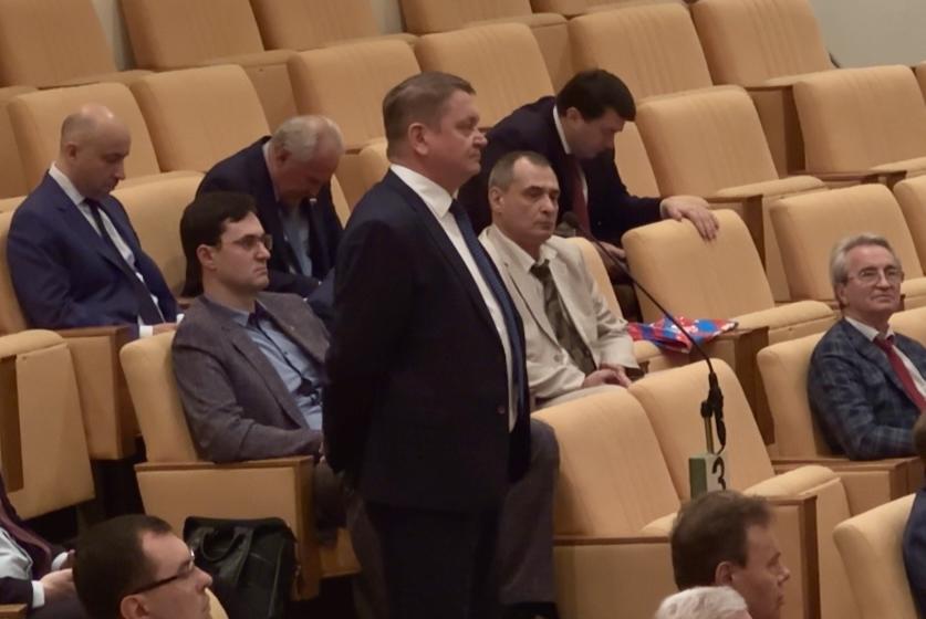 Депутат Госдумы от КПРФ Владислав Егоров задал вопрос Минздраву РФ о задолженности больниц Нижегородской области