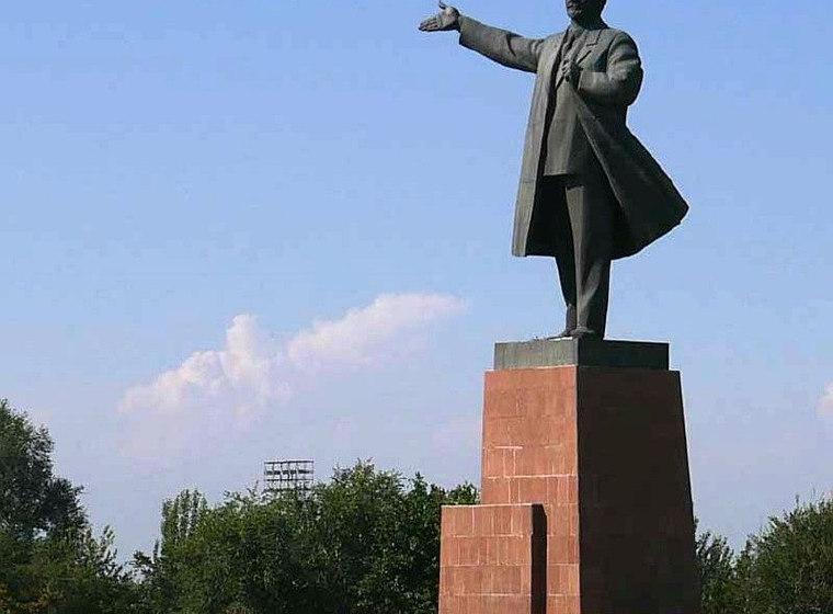 Анатолий Локоть обратился к Генеральному консулу Киргизии в Новосибирске по поводу сноса памятник Ленину в Оше