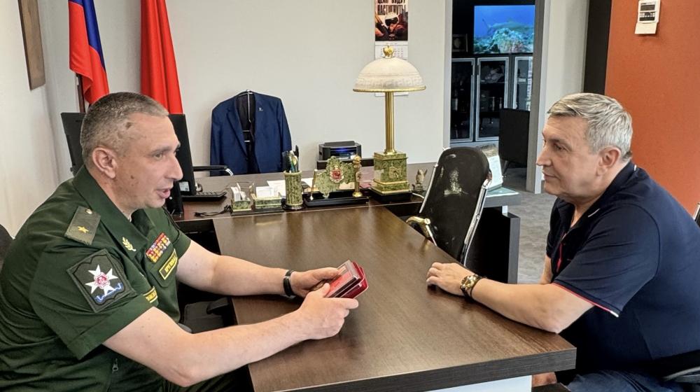 Заместитель Председателя Московской областной Думы, секретарь МК КПРФ Константин Черемисов встретился с начальником Военно-инженерной академии для формирования патриотического духа молодежи