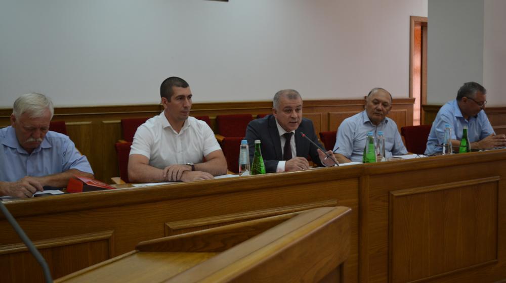 Республика Дагестан. Политический отчёт ЦК КПРФ –   руководство к действию!