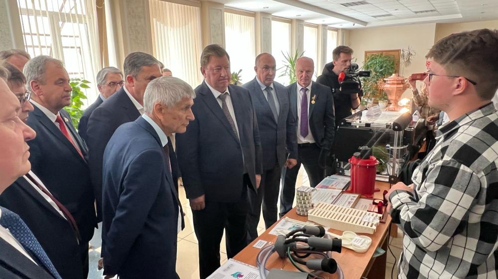 Владимир Кашин выступил перед студентами Орловского ГАУ и осмотрел студенческие стартапы