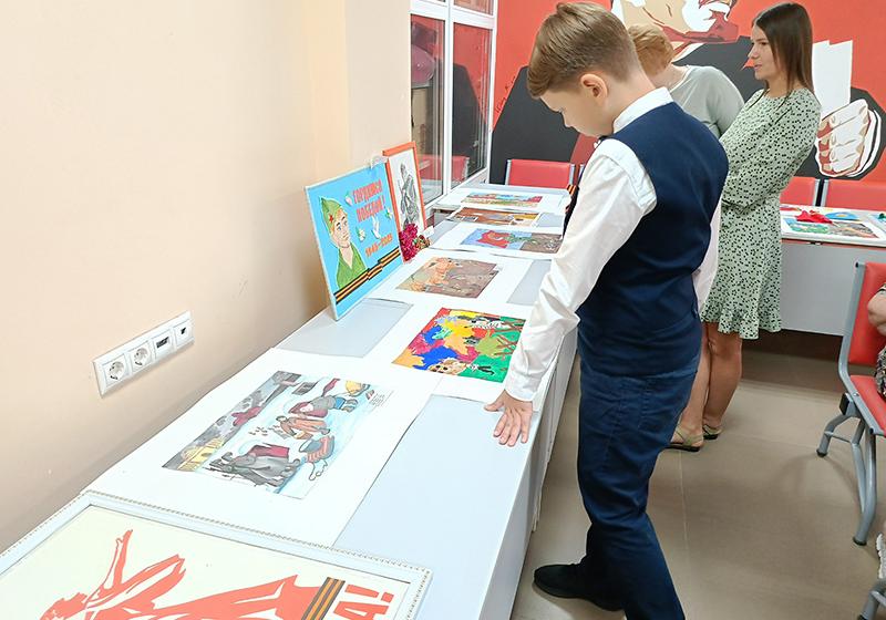 Торжественное награждение победителей конкурса «Салют, Победа!» в Ивановском обкоме КПРФ