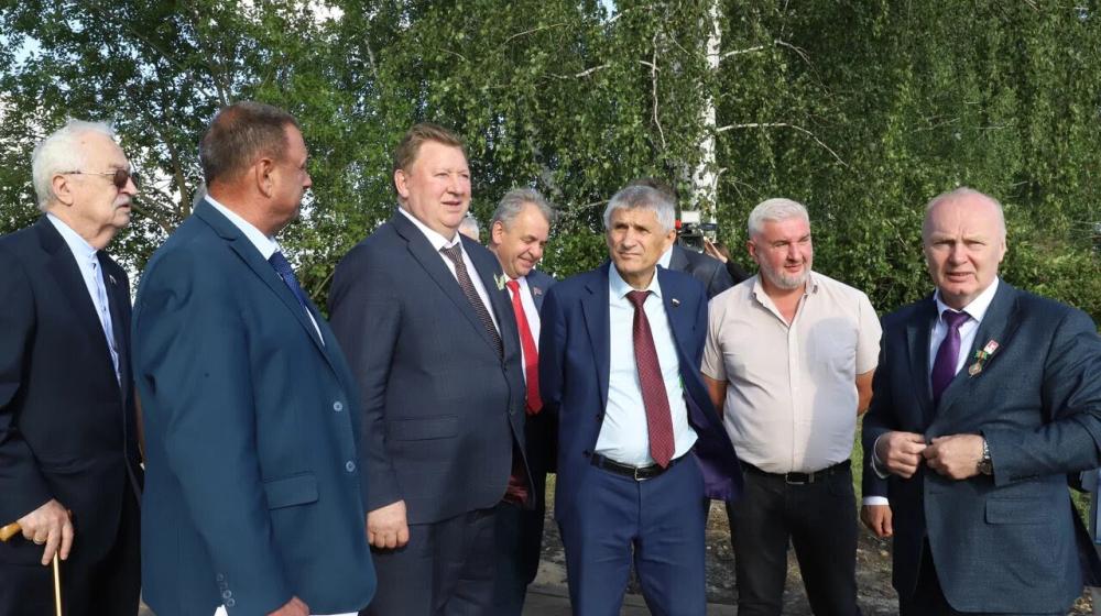 В.И. Кашин посетил сельхозпредприятия Орловской области