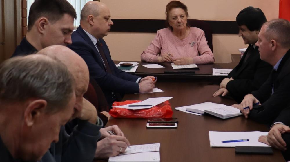 Сталинградские коммунисты обсудили политический отчет Центрального комитета КПРФ
