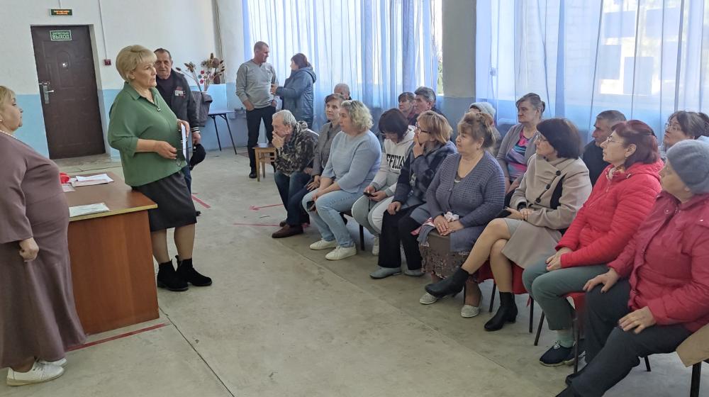 Благодаря вмешательству первого секретаря Новгородского обкома КПРФ Ольги Ефимовой удалось отстоять здание сельского дома культуры