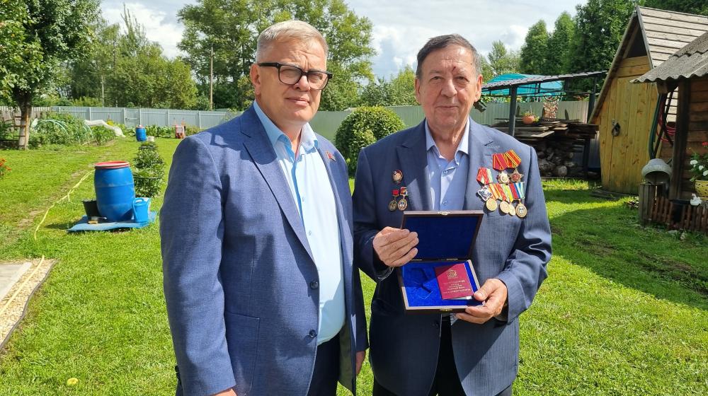 Секретарь МК КПРФ, руководитель фракции КПРФ в Мособлдуме Александр Наумов провел рабочую встречу с активом Каширского ГК КПРФ