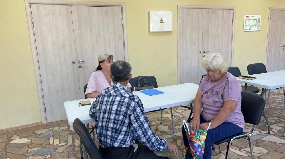 В муниципальном округе Лотошино состоялся прием жителей выездной приемной заместителя Председателя Московской областной Думы, секретаря МК КПРФ Константина Черемисова