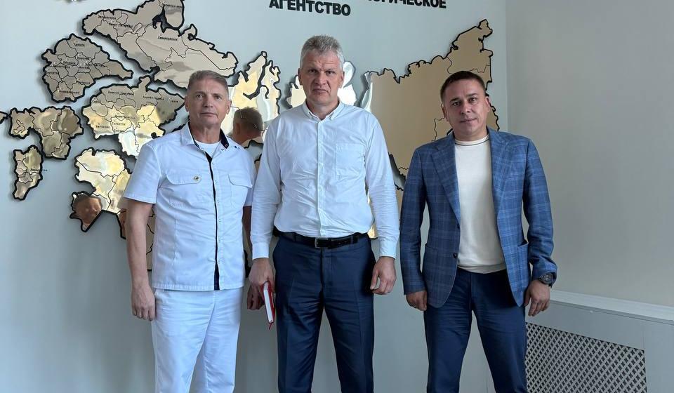 Сенатор Российской Федерации Айрат Гибатдинов посетил ряд социальных и медицинских объектов в Димитровграде и Мелекесском районе Ульяновской области