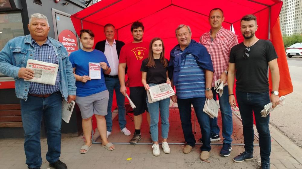 Воронежская область. Коммунисты и комсомольцы продолжают проводить Народный референдум и агитационные рейды