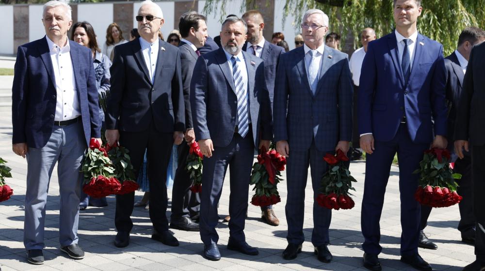 Краснодар. Коммунисты-депутаты приняли участие в совещании председателя Госдумы В. Володина по теме социально-экономического развития края