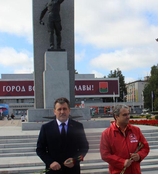Коммунисты в Брянске отметили 80-ю годовщину окончания Второй Мировой войны