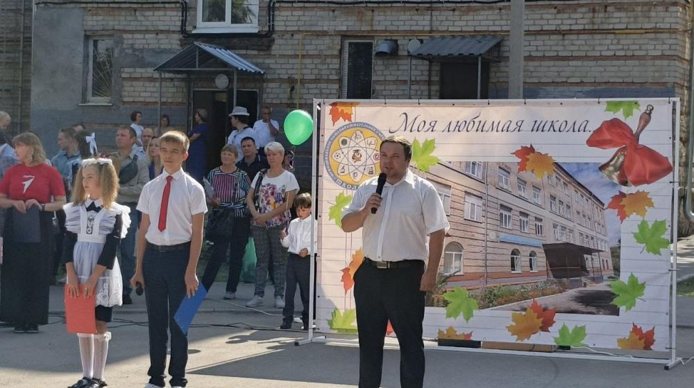 Рязанские коммунисты посетили школы в День знаний