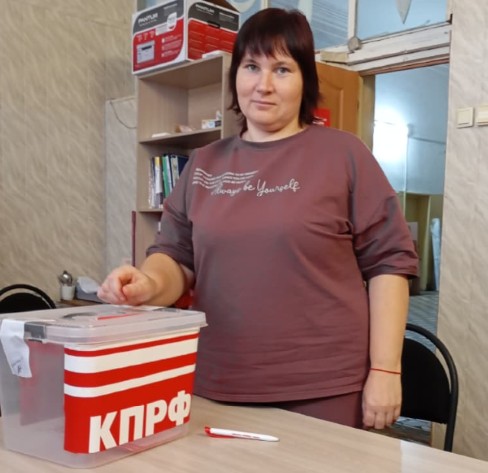 В Саратовской области продолжается акция «Бюллетень Народного референдума КПРФ — в каждый дом!»