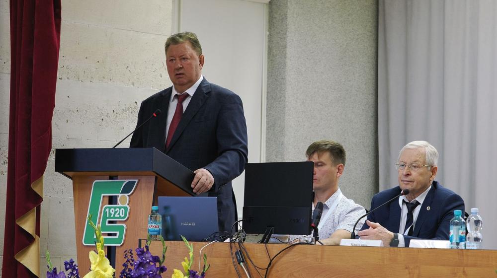 Владимир Кашин выступил на XII Международной конференции по селекции и семеноводству овощных культур