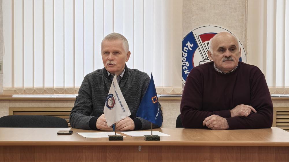 Депутат Сергей Пантелеев встретился с председателями профсоюзных организаций Объединенного профсоюза Кировского завода
