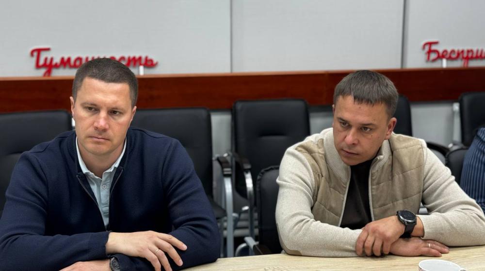 В Международный день благотворительности ульяновские коммунисты-доноры во главе с Айратом Гибатдиновым сдали свою кровь