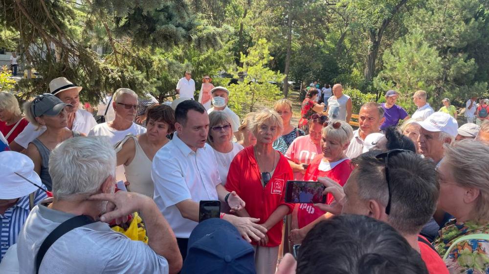 Краснодарский край. Кандидат КПРФ в губернаторы Александр Сафронов провел встречи с жителями в Анапе и Абинском районе