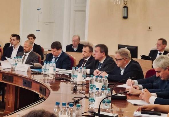 Руководитель Фракции КПРФ в Мособлдуме Александр Наумов принял участие в Круглом столе  в Госдуме на тему мусорной реформы