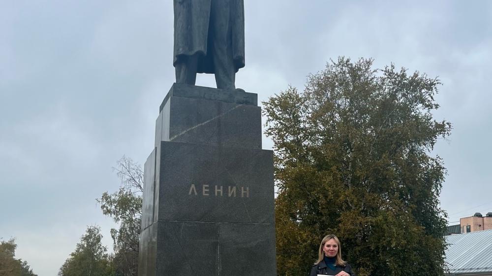 Вологодские коммунисты провели пикеты, посвященные 32-й годовщине расстрела Дома Советов