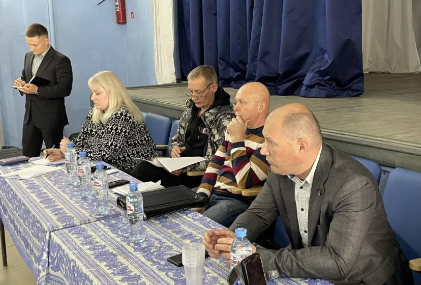 По инициативе карельских коммунистов в Ладве прошёл народный сход против роста тарифов