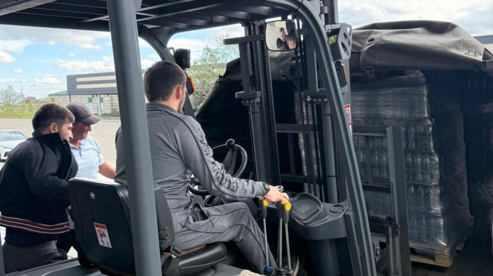 Кабардино-Балкария. При поддержке депутата Государственной Думы РФ Анатолия Бифова сформирован и отправлен очередной гуманитарный груз в зону СВО