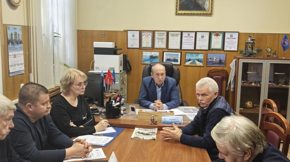 Сергей Пантелеев провел встречу с председателями профсоюзов судостроительной отрасли Санкт-Петербурга и Ленинградской области