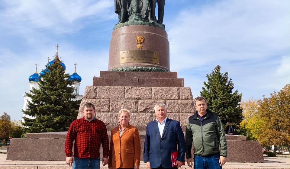 Воронеж – Луганск: Подвиг «Молодой гвардии» осеняет борцов с нацизмом ХХI века