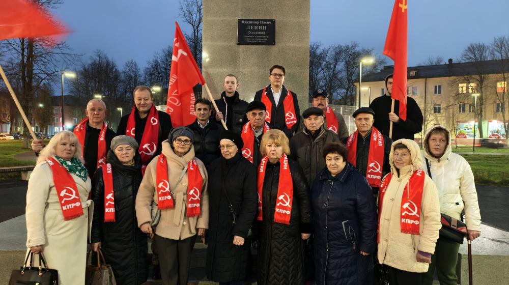 Смоленщина отмечает 108-ю годовщину Великой Октябрьской социалистической революции