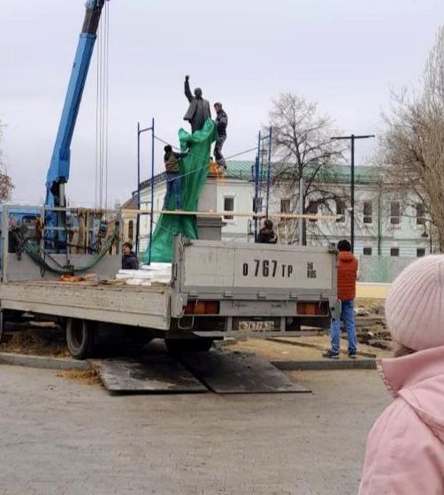 В Оренбург после семи лет отсутствия вернулся один из первых памятников Владимиру Ильичу Ленину