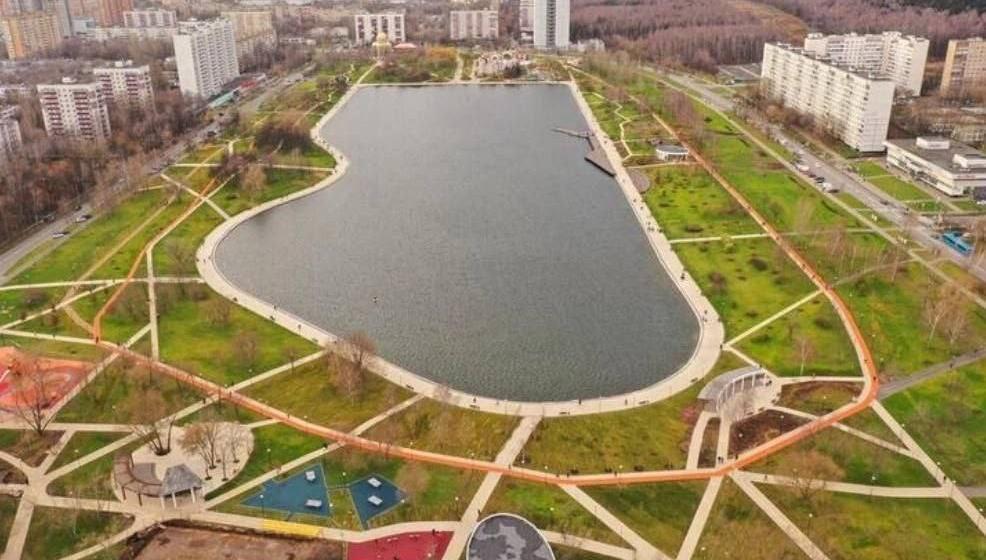 Москва. Народная приемная КПРФ в ВАО. Подробности работ у Гольяновского пруда. Депутат Госдумы Сергей Обухов направил запрос в мэрию Москвы