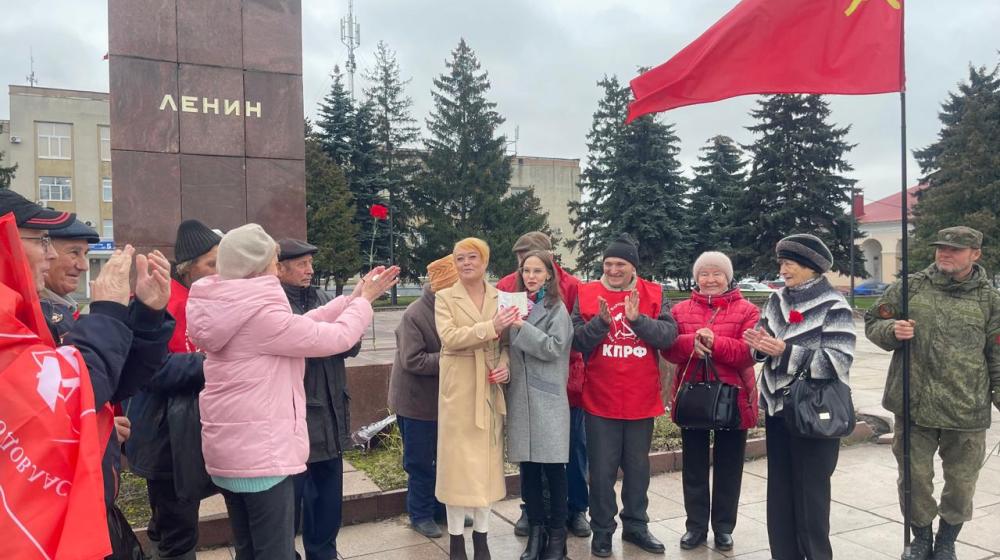 Тамбовская область. Коммунисты отметили 108-ю годовщину Великой Октябрьской социалистической революции