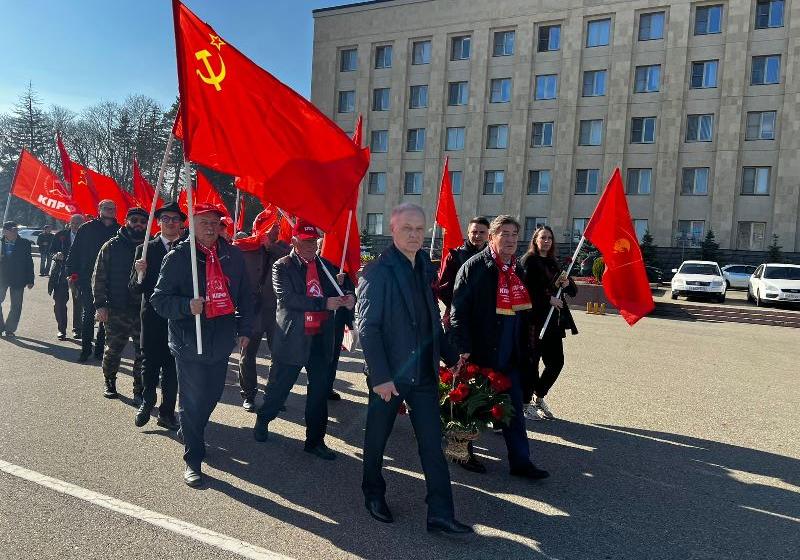 День Великой Октябрьской социалистической революции в Ставрополе