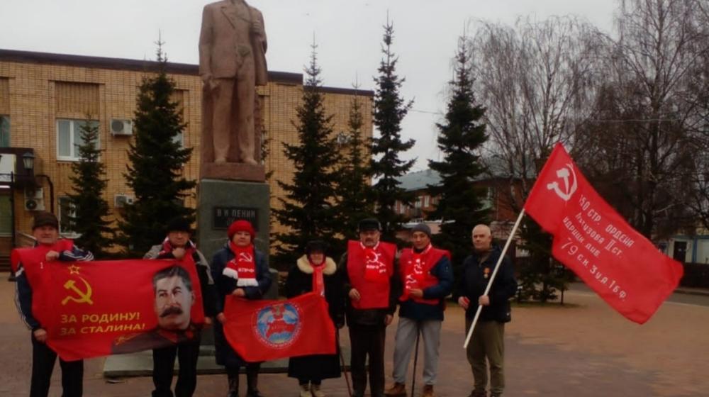 Подмосковные коммунисты: Наше дело – правое! Мы верны идеям партии, всегда рядом с народом!
