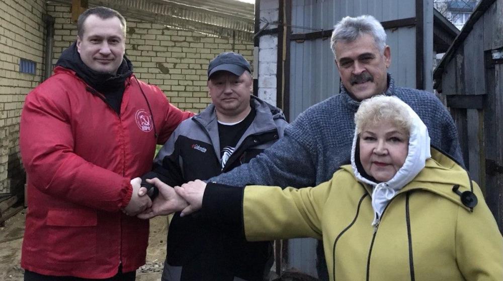 Гуманитарная помощь от КПРФ брянскому приграничью продолжается: поселок Белая Берёзка