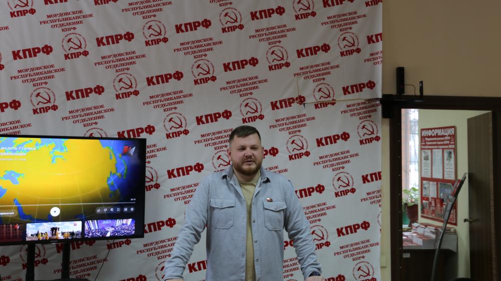 Мордовия. Коммунисты Саранска отметили 146-ю годовщину со Дня рождения И.В. Сталина