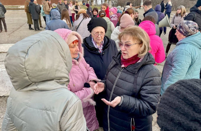 Ольга Алимова: «Депутат должен иметь возможность спокойно встречаться с избирателями, а люди — свободно обсуждать с ним волнующие их вопросы»