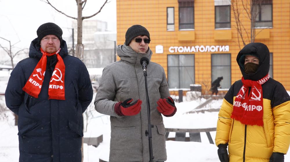 Москва. Жители района Текстильщики говорят “нет” барьерам