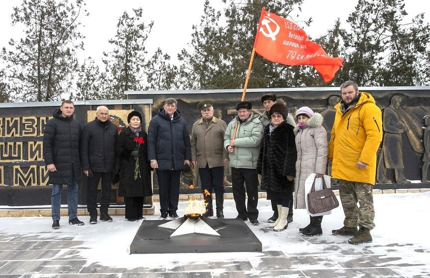 Калмыкия. В Городовиковске коммунисты провели тожественное мероприятие по случаю 83-й годовщины освобождения города от немецко-фашистских захватчиков