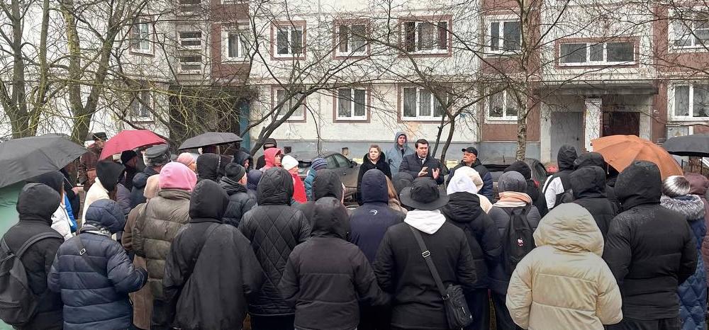 Новгородская область. Олег Лебедев провел массовую встречу в Великом Новгороде, а также приемы граждан в Хвойнинском и Поддорском районах