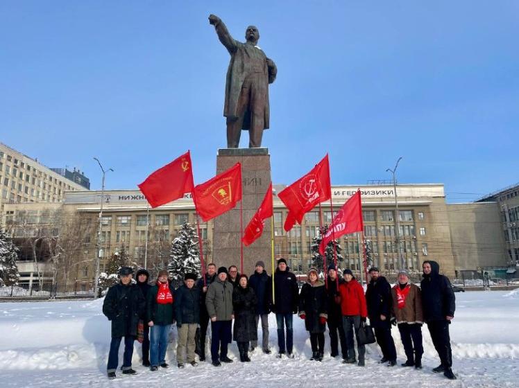 Саратов. Ленин жил, Ленин жив, Ленин будет жить!