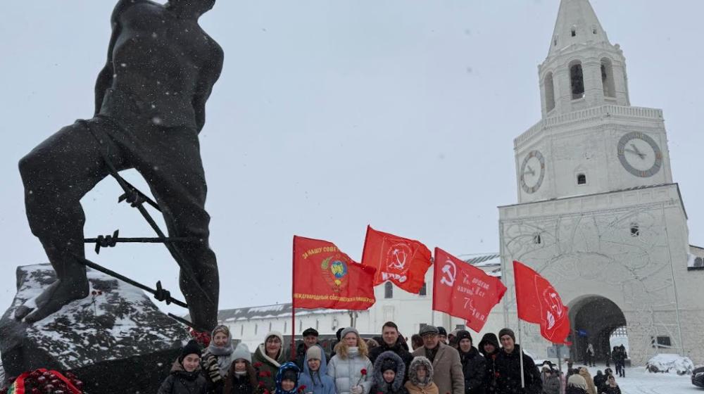 Коммунисты Татарстана почтили память Мусы Джалиля в день его 120-летия