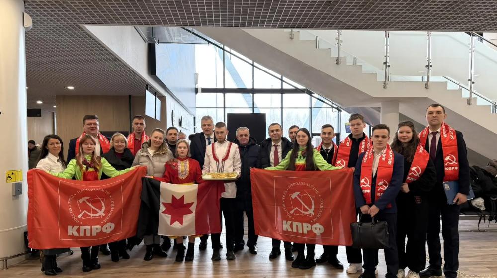 Делегация КПРФ во главе с первым зампредом ЦК Компартии Юрием Афониным прибыла в Ижевск