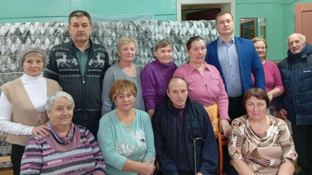 «Наша сила – в единстве!» Лидер брянских коммунистов А.Г. Архицкий встретился с дубровскими волонтёрами
